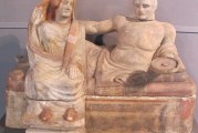 Bauer entdeckt zufällig intakten etruskischen Grab